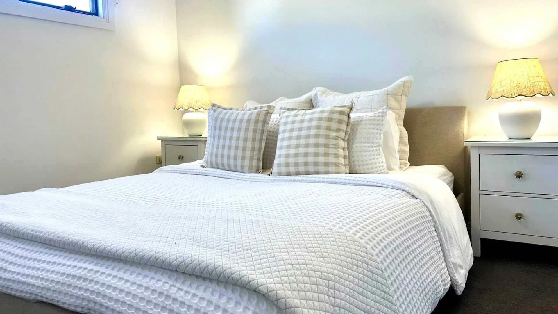 Modern & Convenient Family Home With Ample Amenities Adelaide